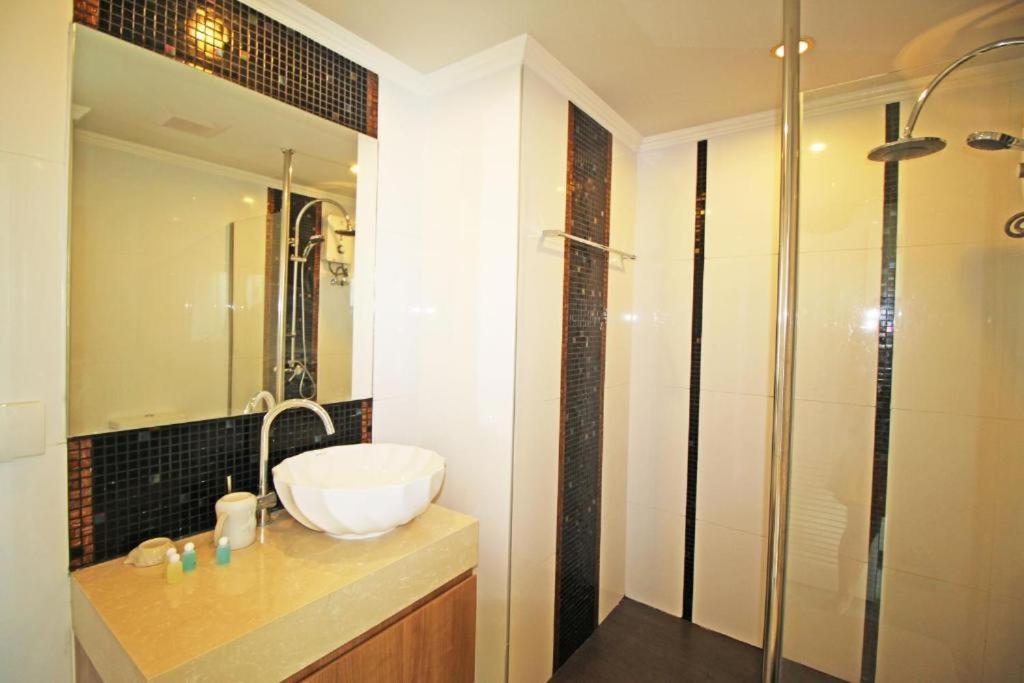 Amazon Residence By Pattaya Sunny Rentals Джомтьен Номер фото