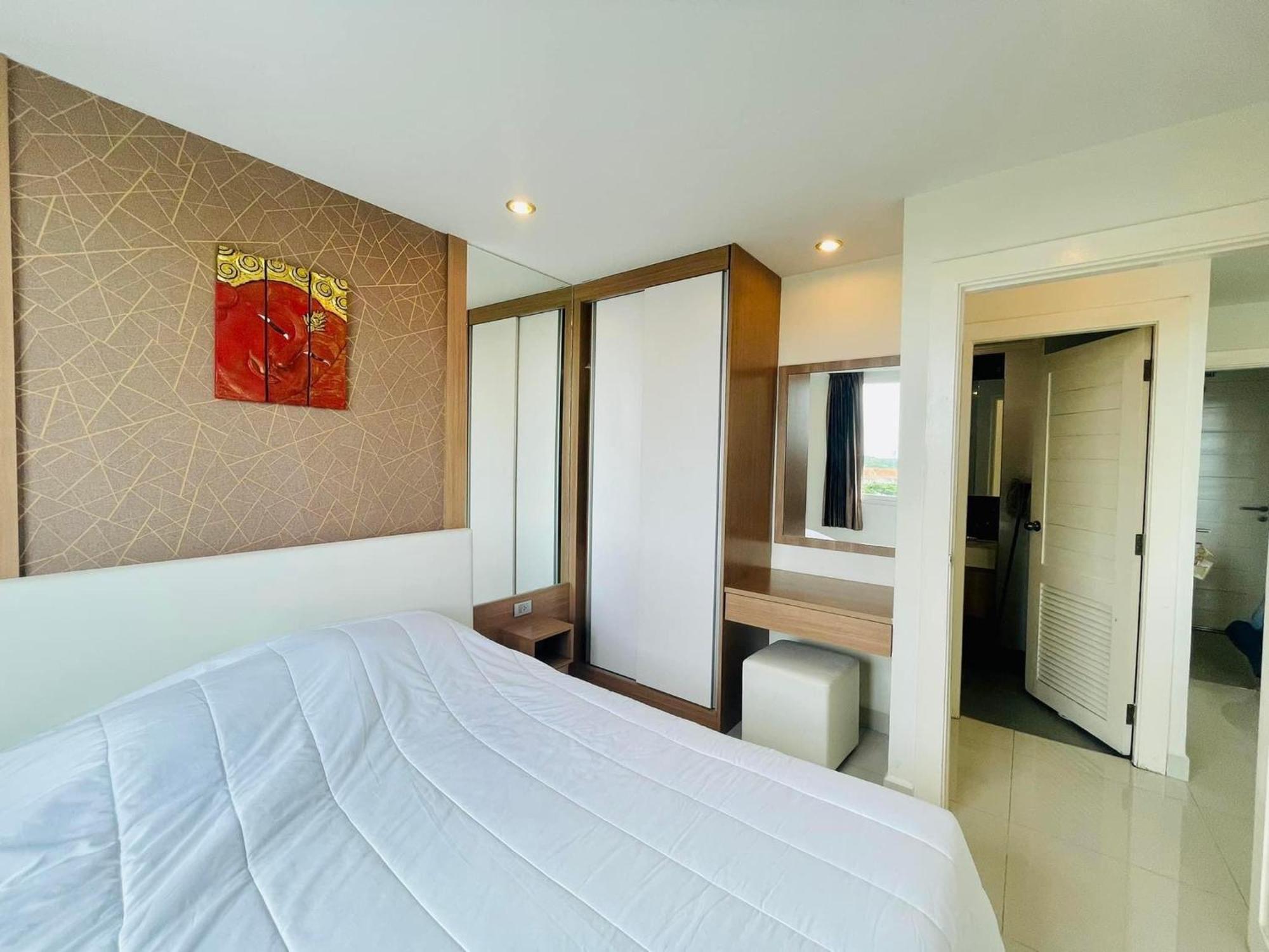 Amazon Residence By Pattaya Sunny Rentals Джомтьен Номер фото
