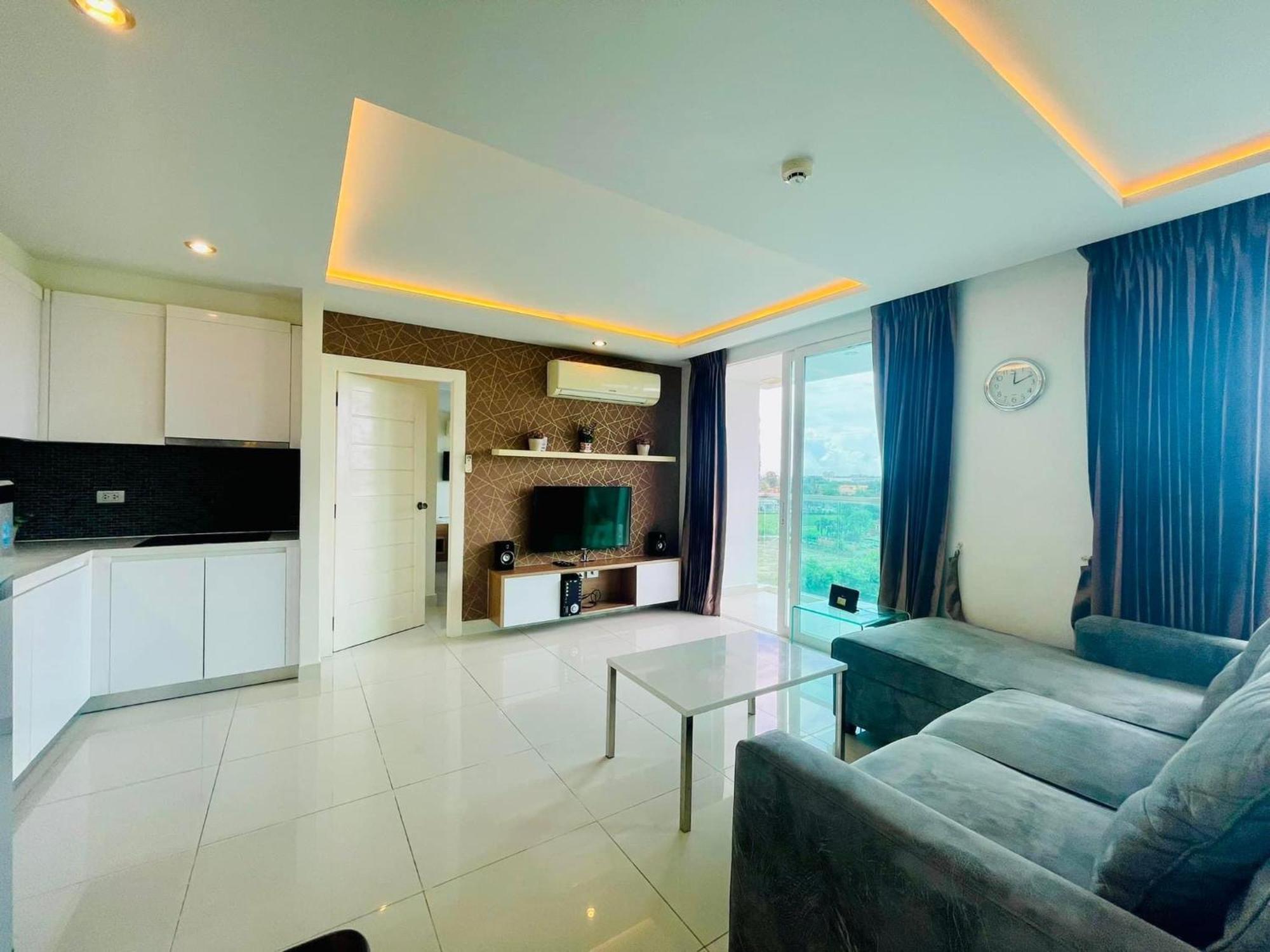 Amazon Residence By Pattaya Sunny Rentals Джомтьен Номер фото
