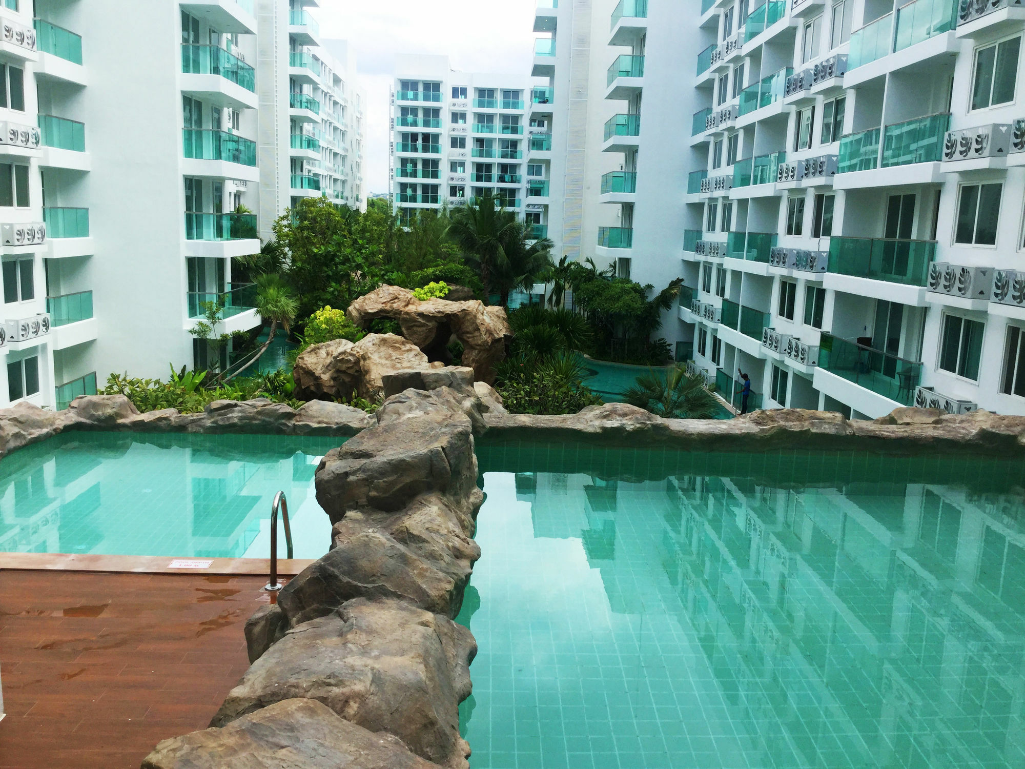 Amazon Residence By Pattaya Sunny Rentals Джомтьен Экстерьер фото