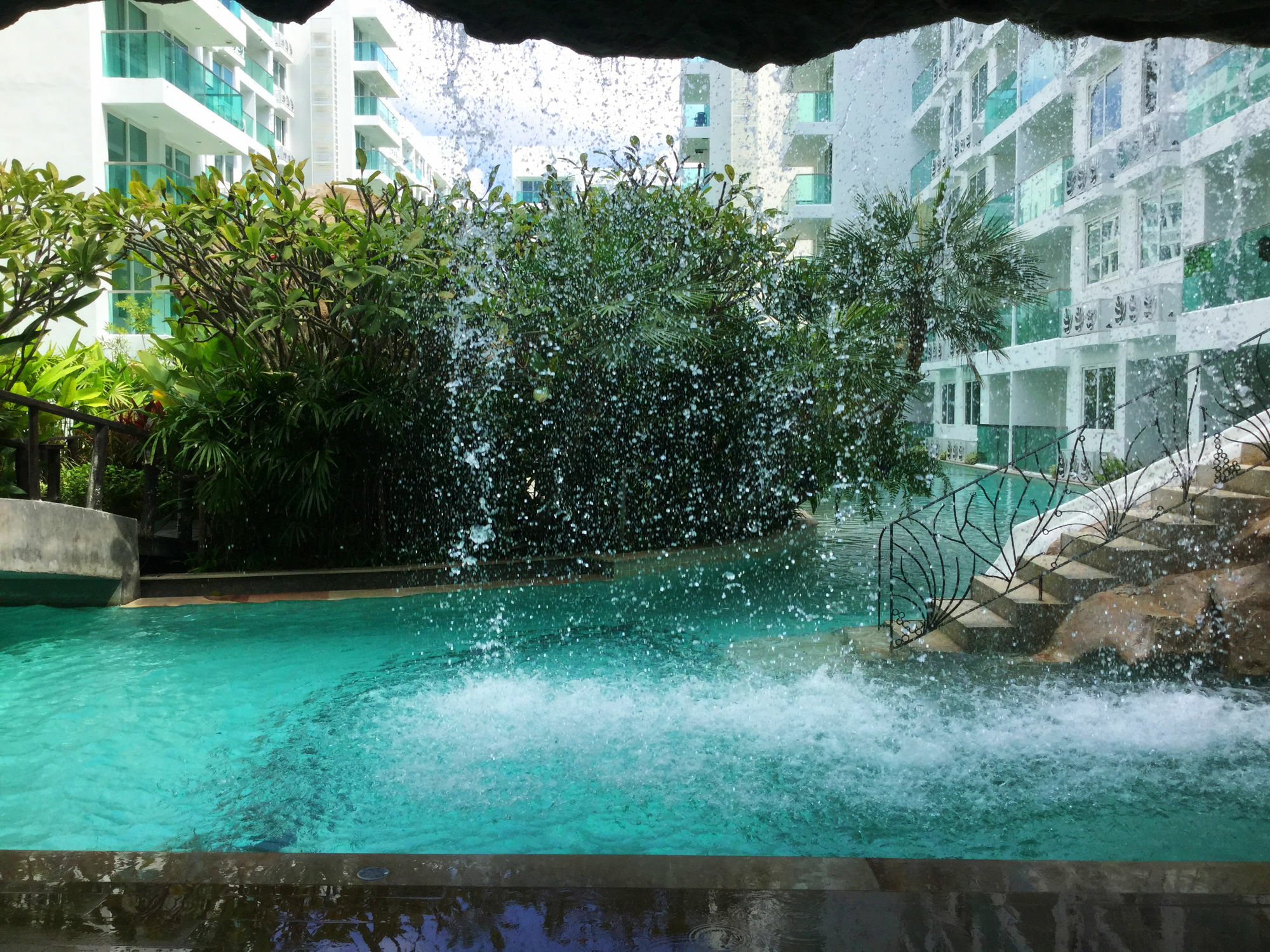 Amazon Residence By Pattaya Sunny Rentals Джомтьен Экстерьер фото