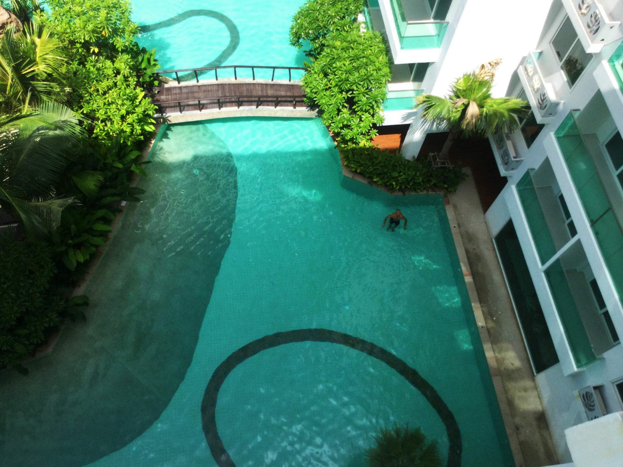 Amazon Residence By Pattaya Sunny Rentals Джомтьен Экстерьер фото